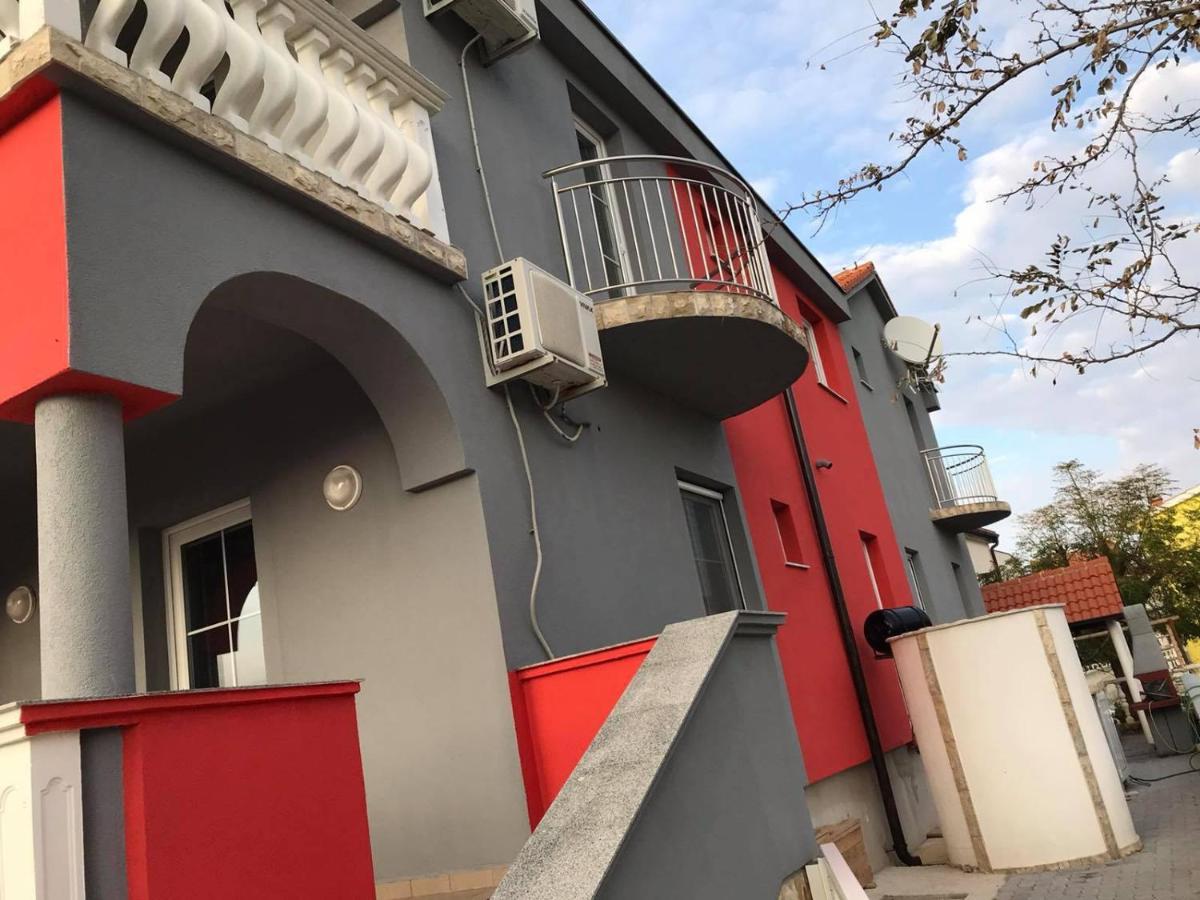 Santoni Appartement Vir Buitenkant foto