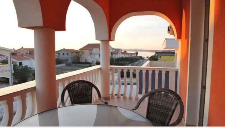 Santoni Appartement Vir Buitenkant foto